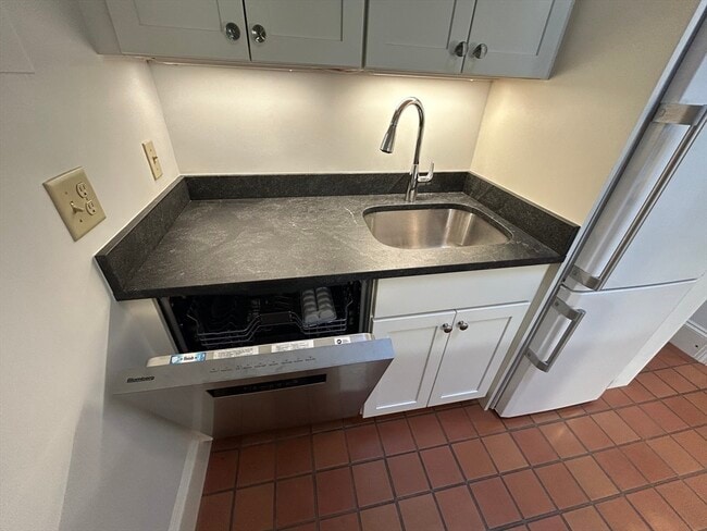 Foto del edificio - 31 Branch St