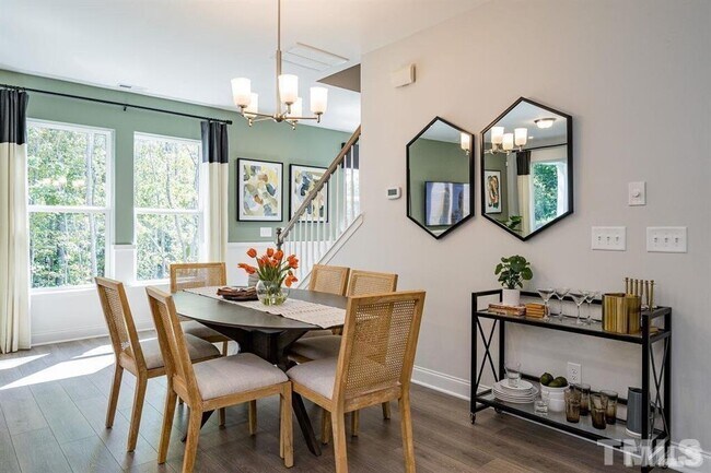 Foto del edificio - 6504 Amber Springs Dr