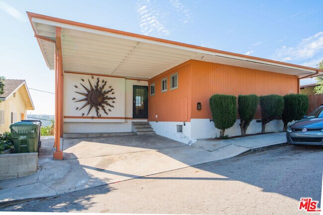 Foto del edificio - 4821 O Sullivan Dr