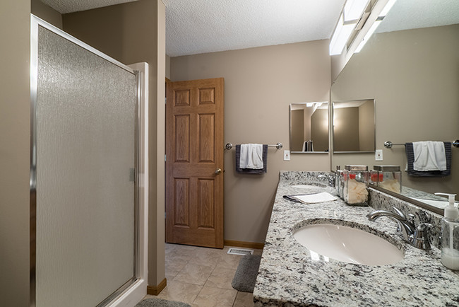 Apartments With His And Her Sinks