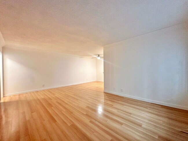 Foto del edificio - 1432 N Fairfax Ave