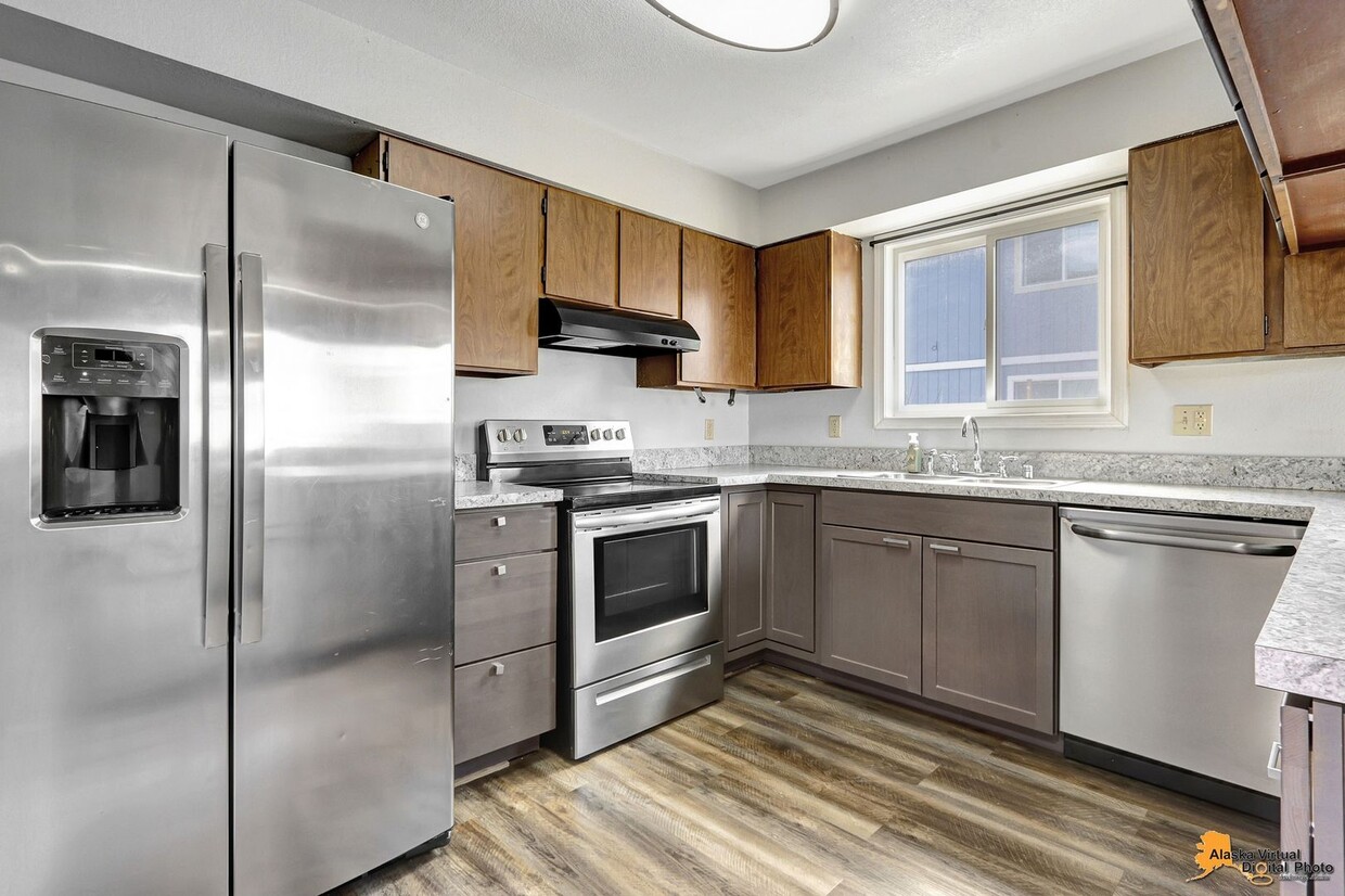 Foto principal - 3305 Cope St