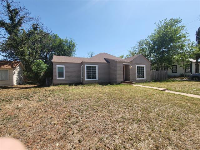 Building Photo - 257 College Dr