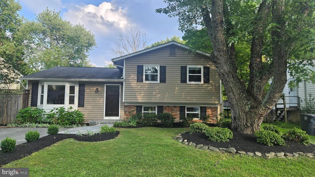 Primary Photo - 1037 Brice Rd