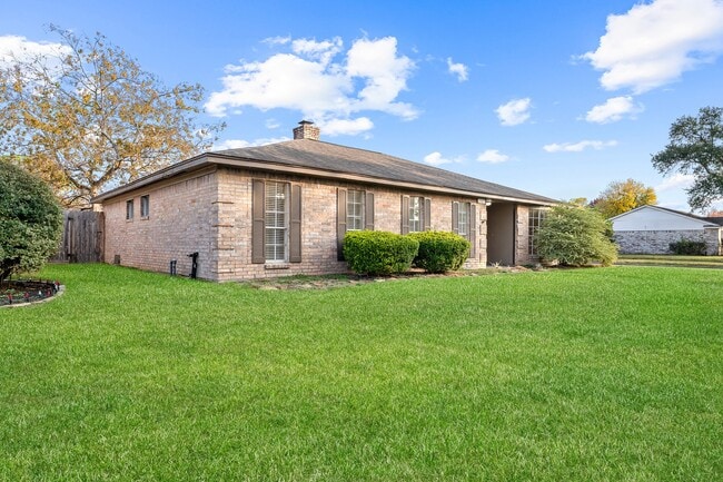 Foto del edificio - 9302 Claridge Dr