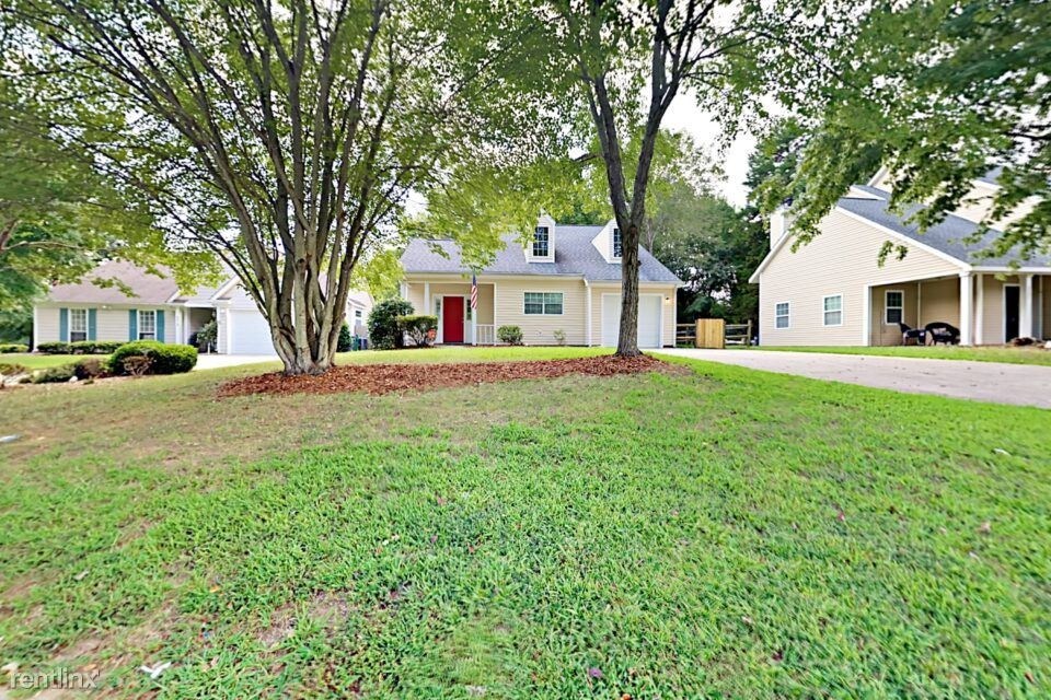 Primary Photo - 9325 Oren Thompson Rd