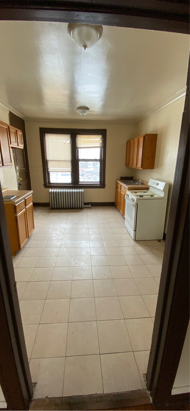Building Photo - 7824 S Laflin St