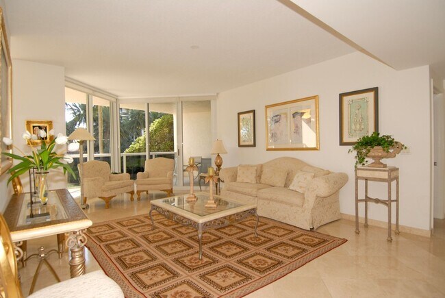 Foto del edificio - 3200 N Ocean Blvd