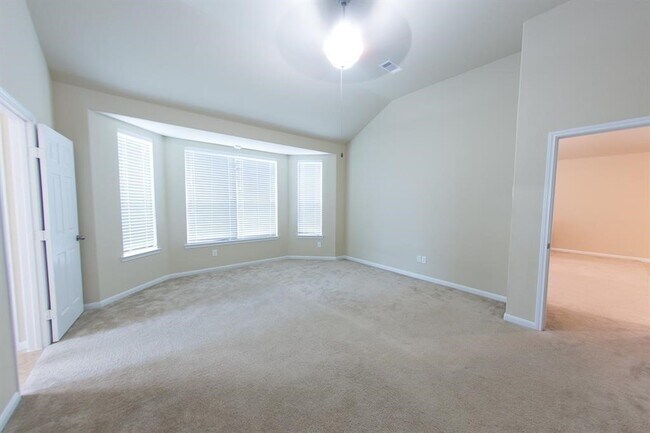 Foto del edificio - 13401 Harbor Chase Ct