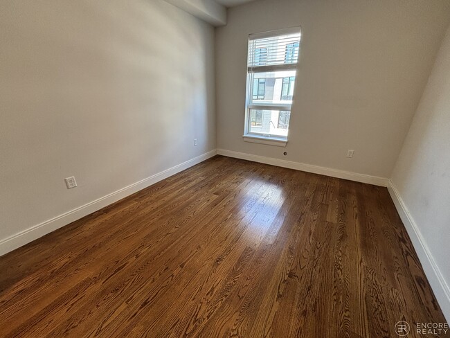 Building Photo - 1 Everett St