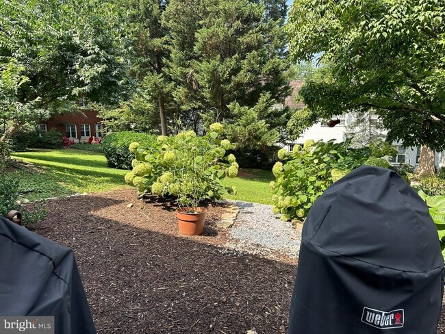 Building Photo - 3733 Gunston Rd