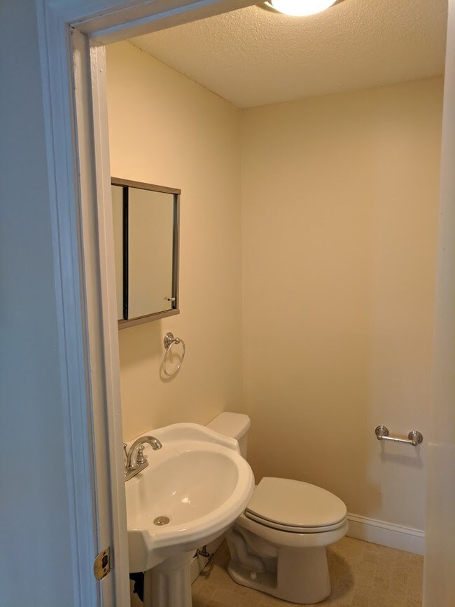 Stonegate Apartments Apartments Newington, CT