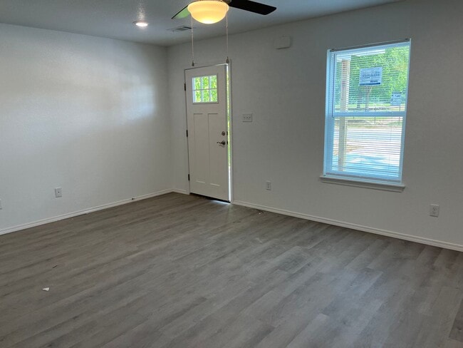 Foto del edificio - COX-POPLAR ST