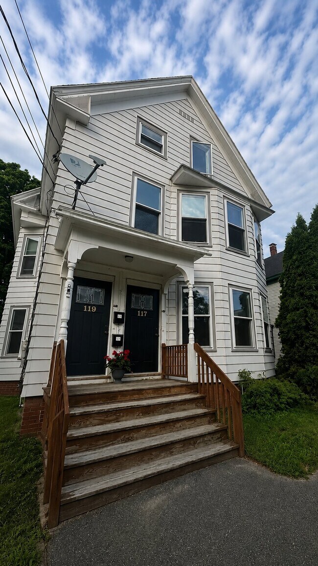 Building Photo - 117 Winter St