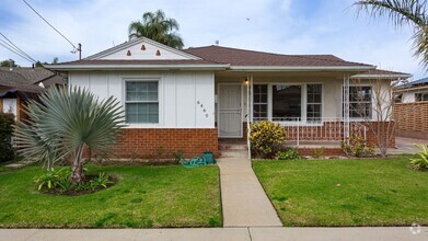 Building Photo - 6460 Glenroy St