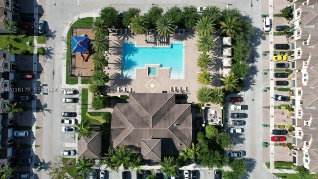 Building Photo - 11540 SW 151 Ave