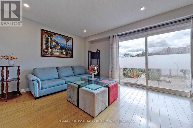 Building Photo - 79 Dragoon Crescent