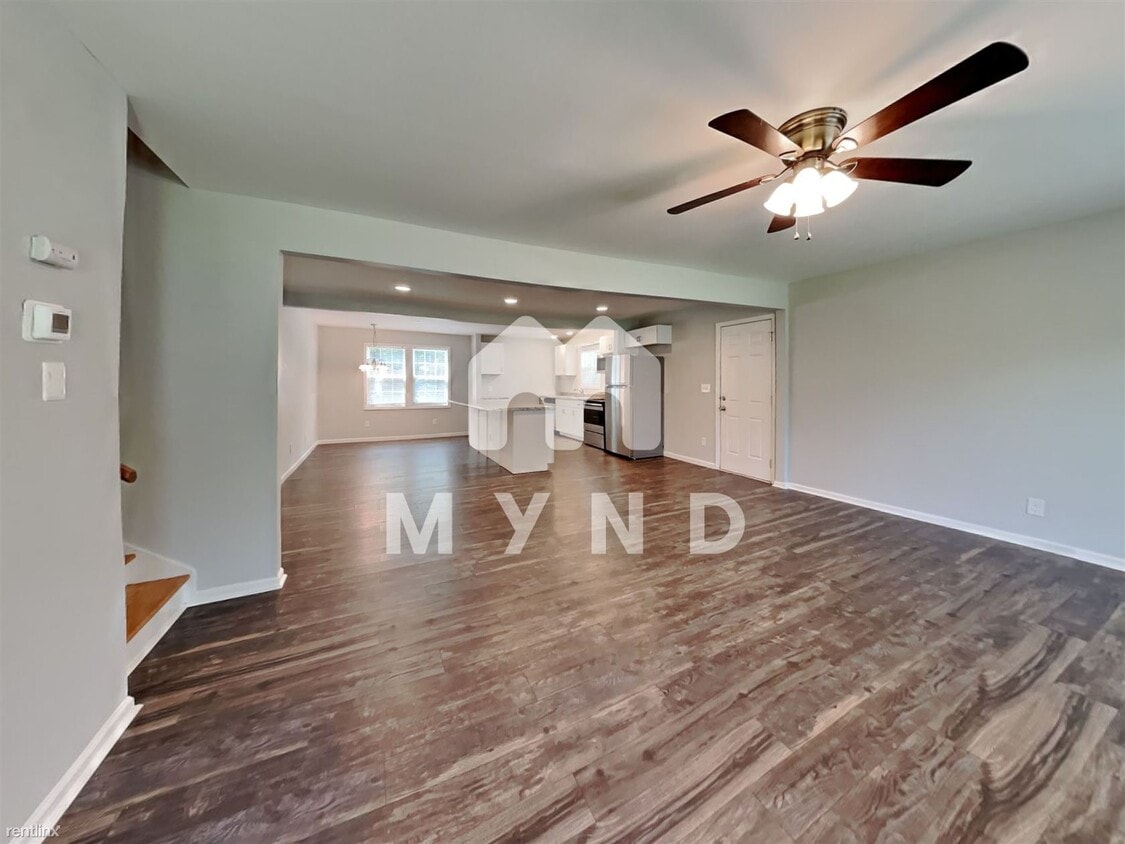 Foto principal - 3 br, 2 bath House - 2901 Newark Dr