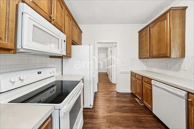 Foto del edificio - 4700 Greenfield Way Dr