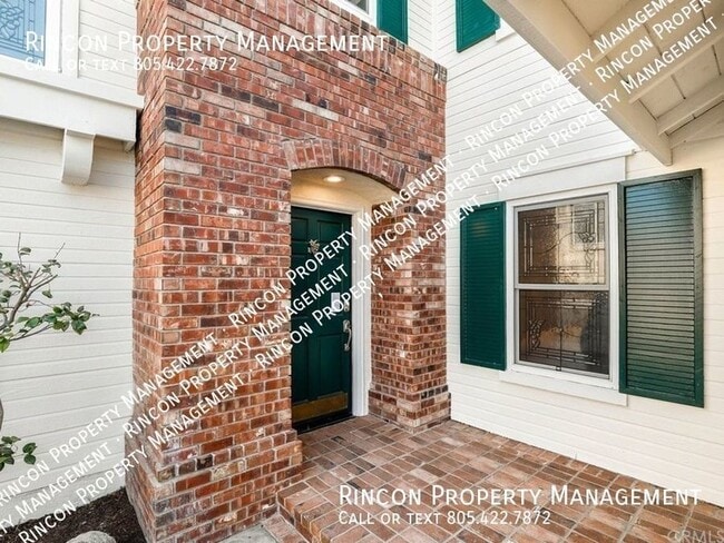 Building Photo - Solar Powered Lang Ranch View and Low Main...