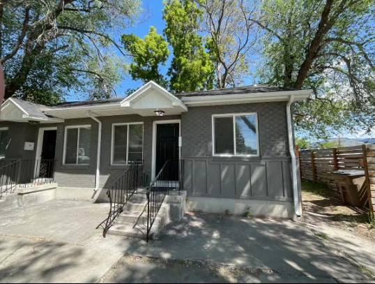 Foto del edificio - 679 E Downington Ave