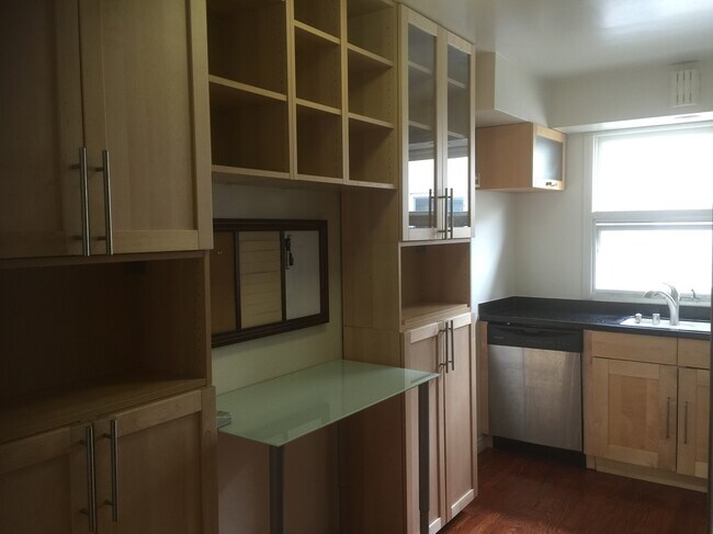 Foto del edificio - 933 E 1st St