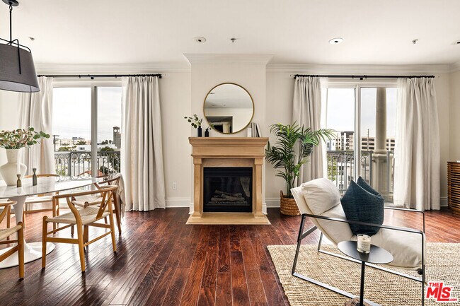 Foto del edificio - 1023 Wilcox Ave