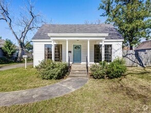Building Photo - 305 Joyce St