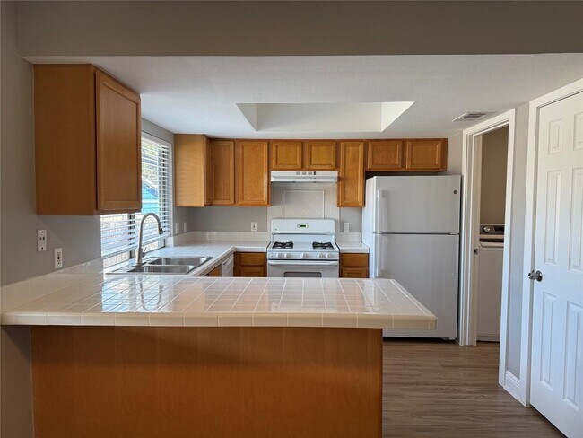 Foto del edificio - 10008 Barrington Cove