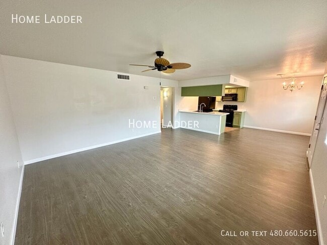 Building Photo - 1256 N 85th Pl