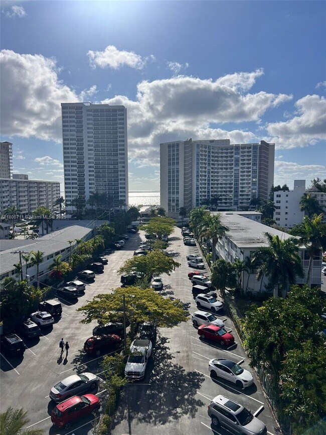 Foto del edificio - 3161 S Ocean Dr