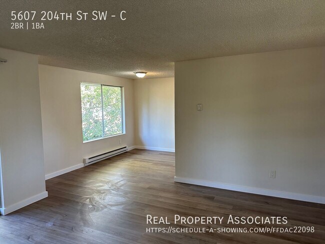 Foto del edificio - 5607 204th St SW