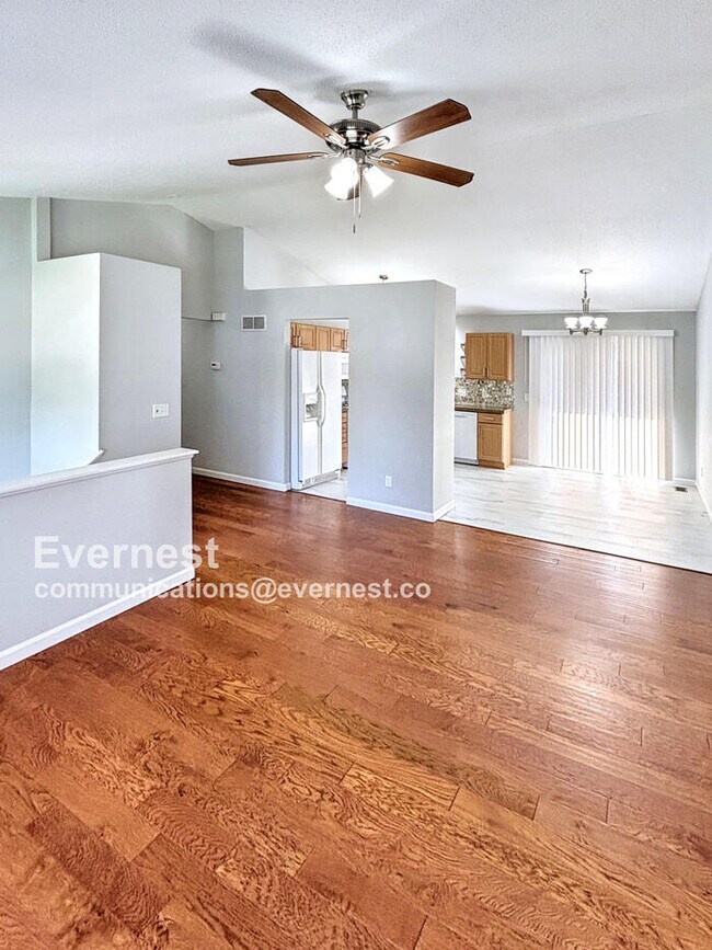 Foto del edificio - 7831 Clevedon St