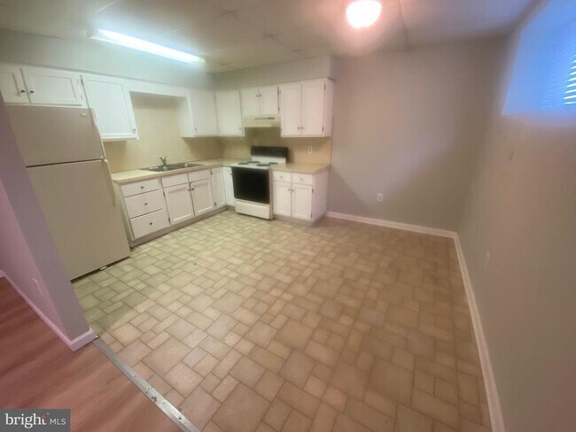 Foto del edificio - 1312 Clay Ave
