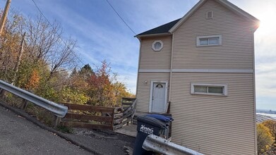 Building Photo - 1712 W 3rd St