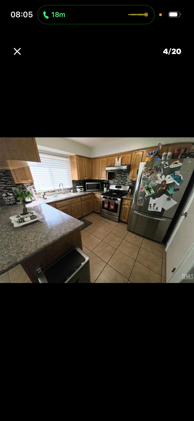 Building Photo - 406 Calle De La Vina