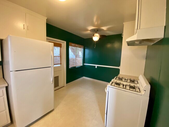 Foto del edificio - 8890 Hubbard St