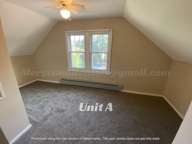Building Photo - 104 9th Ave SE