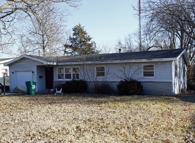 620 S Belcrest Ave Springfield Mo 65802 Apartments Primary Photo 620 S Belcrest Ave