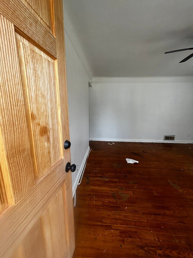 Foto del edificio - 5600 Gatesworth Ave