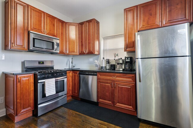 Building Photo - 6145 S Eberhart Ave