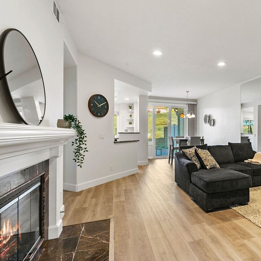 Primary Photo - Furnished Beautiful 2 bedroom condo in Cos...