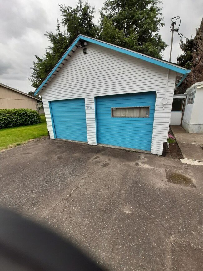 Foto del edificio - 2 bedroom, 1 bath Mobile home