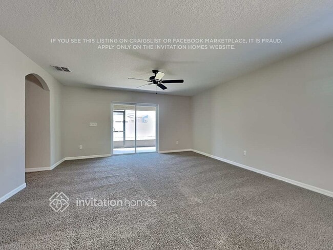 Foto del edificio - 11833 Thicket Wood Dr