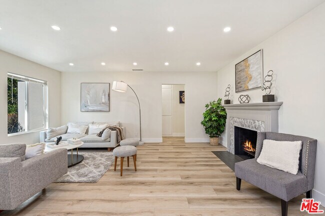 Foto del edificio - 2936 S Bentley Ave