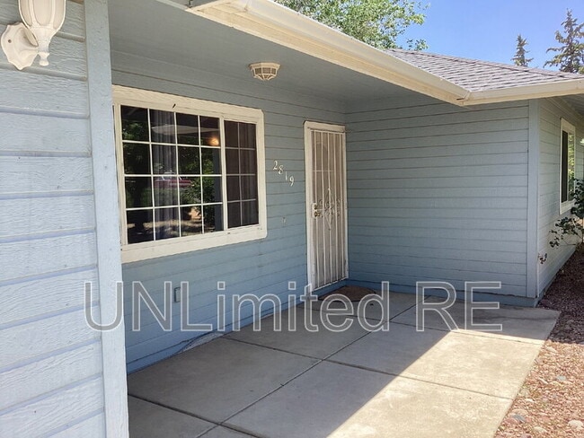 Building Photo - 2819 N Cedar Springs Ln
