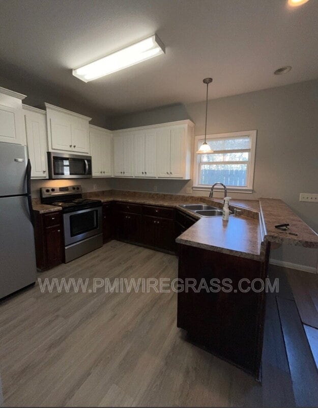 Building Photo - 106 Hidden Sunset Dr