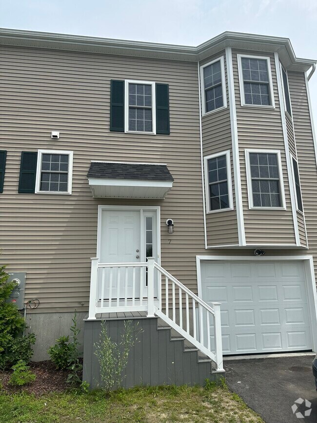 Arboretum Village Estates Apartments for Rent with Hardwood Floors