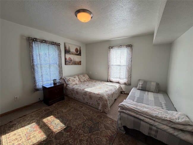 Foto del edificio - 91 Grand Ave