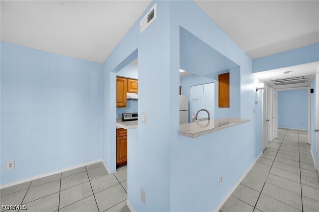 Foto del edificio - 2885 Winkler Ave